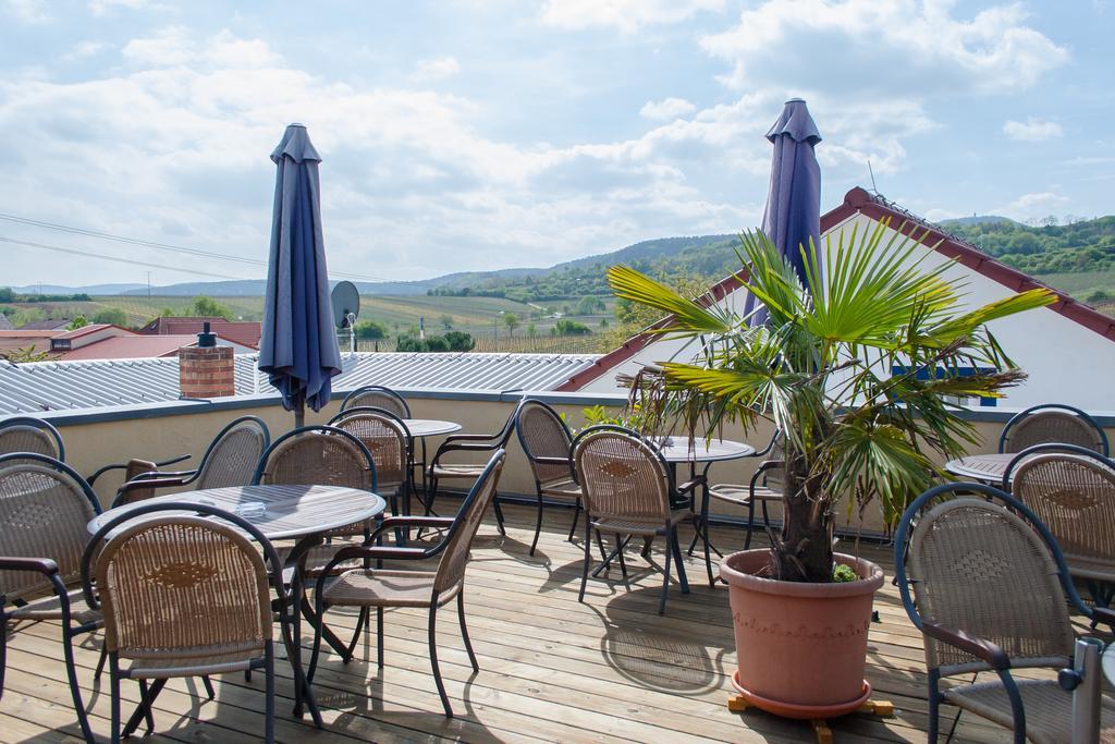 Cleo'S Hotel Kallstadt Ngoại thất bức ảnh