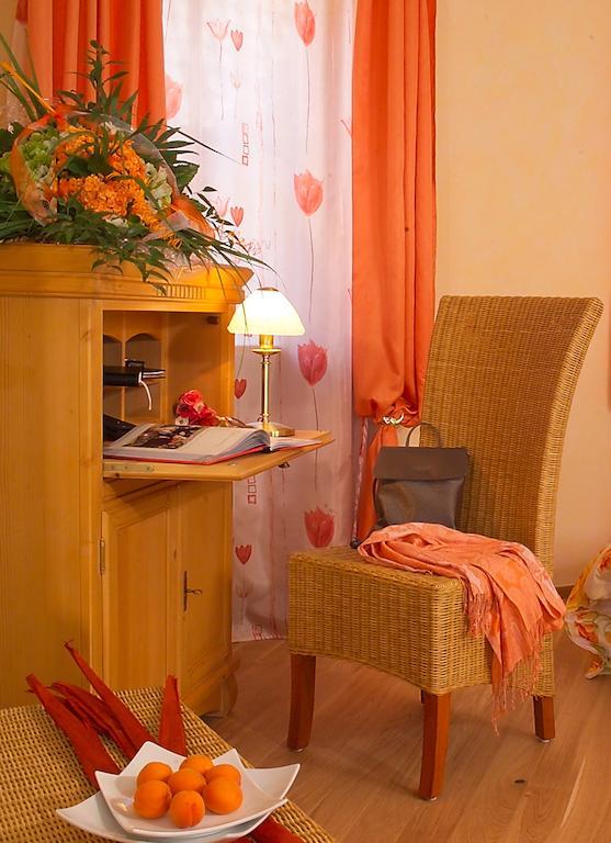 Cleo'S Hotel Kallstadt Ngoại thất bức ảnh