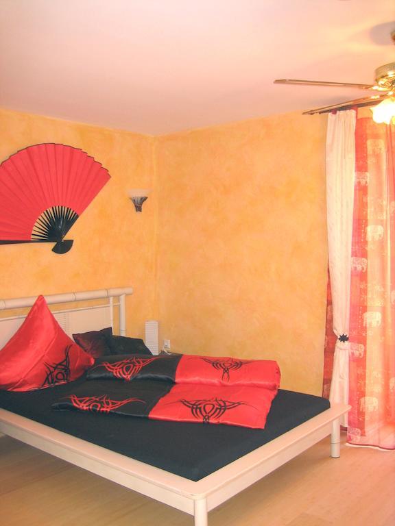 Cleo'S Hotel Kallstadt Phòng bức ảnh